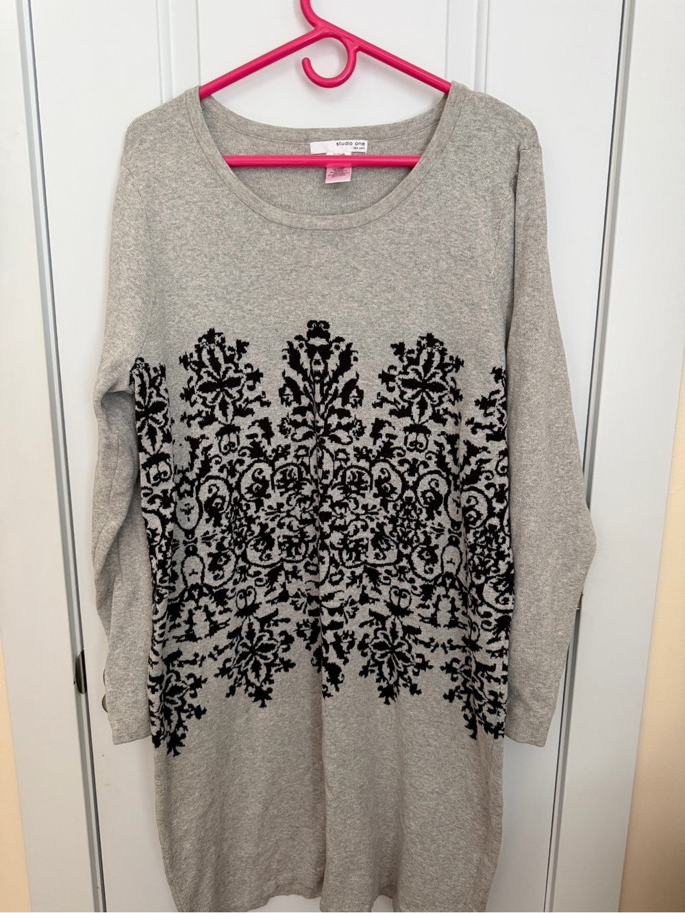 Studio One Gray Midi Sweater Dress with Black Damask Pattern